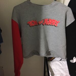 Selling a girls crop top of tom and jerry